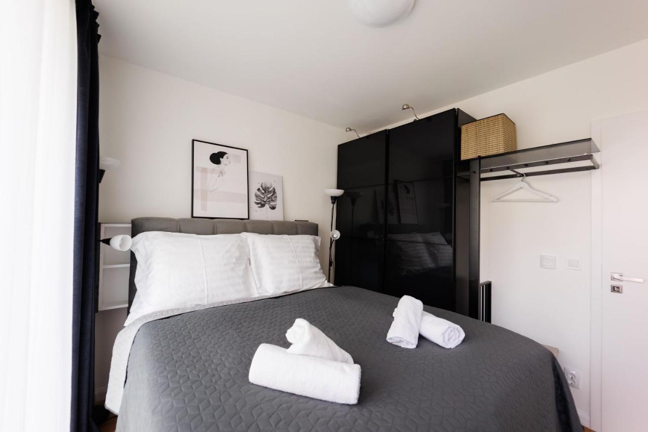 Villa Bauhaus Penthouse Wellness Apartman Шіофок Екстер'єр фото